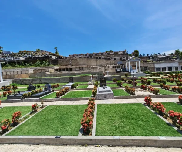 Traditional-Companion-Burial-Plot